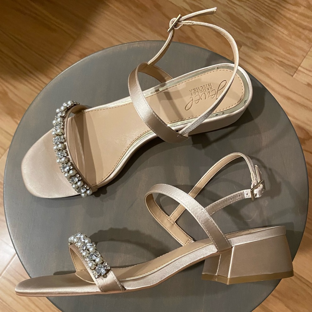 Jewel Badgley Mischka - Aaliyah Block Heel Sandal